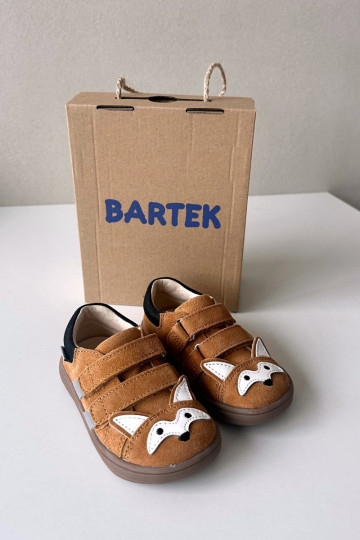 Leren barefoot kinderschoenen met Lisa-thema Bartek 8600563 in bruin 2