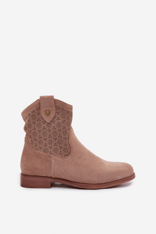 Bottes pour femmes avec des talons larges avec des éléments ajourés S.Barski HY61-8025 beige