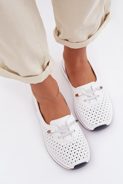 Haut mit durchbrochenen Elementen Schuhe Feminin S.Barski LR61-7044 Zueiße Farbe