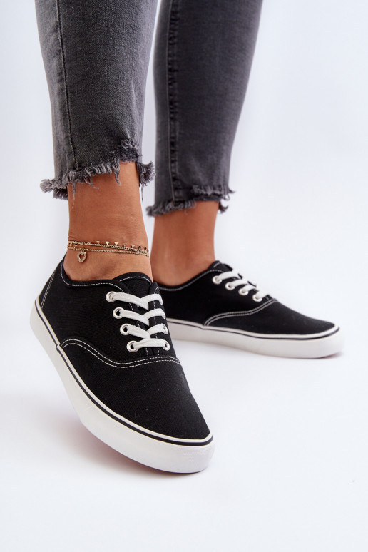 Baskets Baskets modèle classique couleur noire Olvali