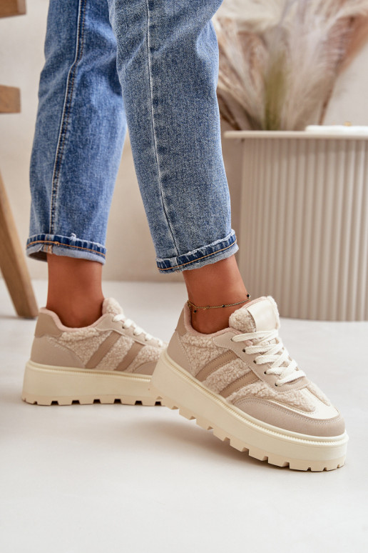 réchauffer Chaussures modèle baskets Féminin avec une plateforme avec échauffement beige Daivlene