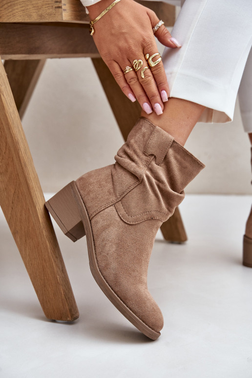 sich Zuarm laufen Damenstiefel Mit gekräuseltem Oberteil Auf niedrigem Absatz Beige Zinanya