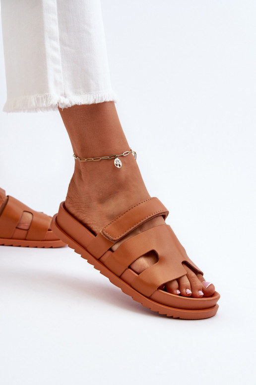 Modèle classique Pantoufles pour femmes marron Molie