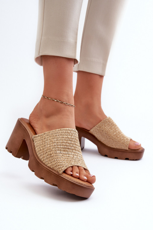Pantoufles pour femmes z Plecionką avec des talons beige Titantha