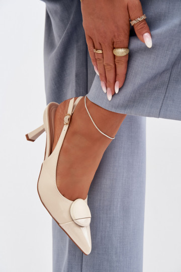 Sandales pour femmes avec des talons fins Avec des décorations Detalem couleur ivoire Il fautriae 2