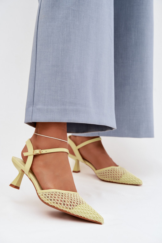 Sandales pour femmes avec des talons avec maille couleur jaune Brilora