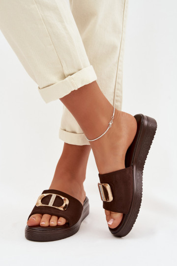 Chaussons pour femmes avec des détails dorés de couleur chocolat Elmera