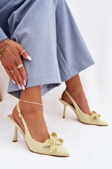 Sandales pour femmes avec des talons fins avec des rubans couleur jaune Jonera