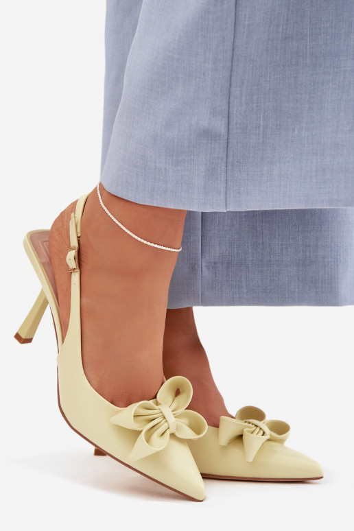 Sandales pour femmes avec des talons fins avec des rubans couleur jaune Jonera