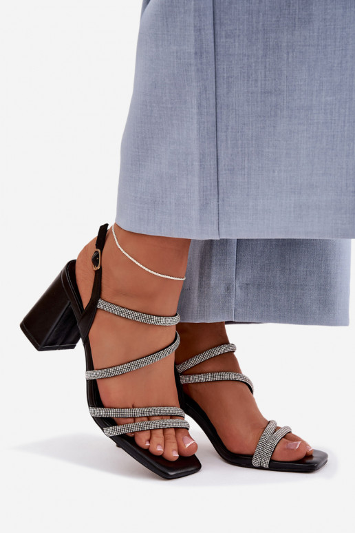 Damen-Sandalen mit hohen Absätzen mit Streifen Und Zirkone schZuarze Farbe Brelia