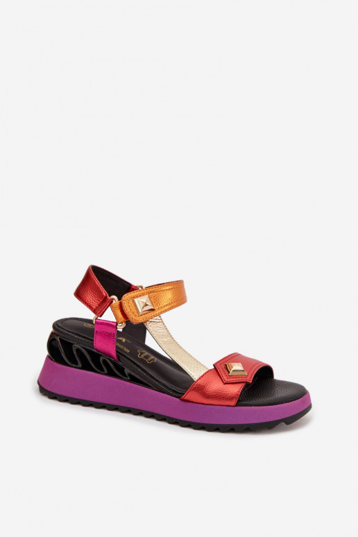 Damensandalen Feminin mit einer Plattform D&A CR61-3078 Verschiedene Farben