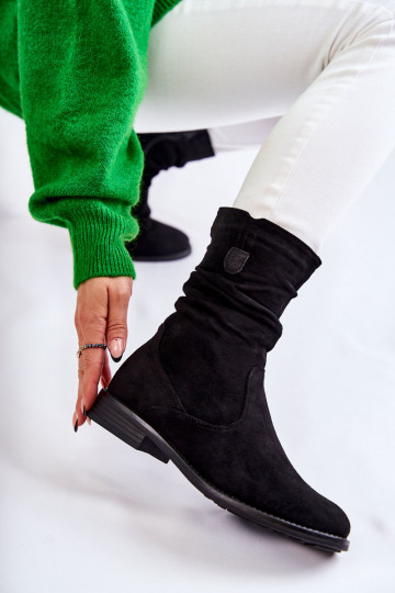 Volants pour femmes Chaussures en daim couleur noire Joanne