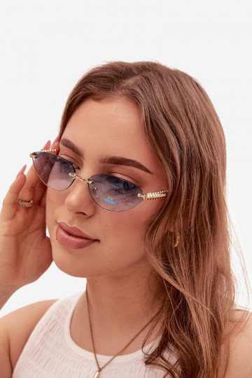 Des lunettes de soleil FémininFiltrem UV couleur bleue 2