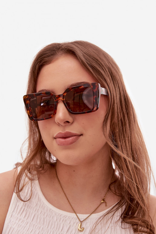 Des lunettes de soleil Féminin marron