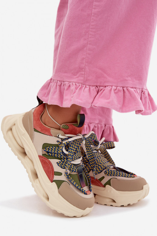 Peau Chaussures modèle baskets Féminin avec une plateforme D&A CR61-3133 beige