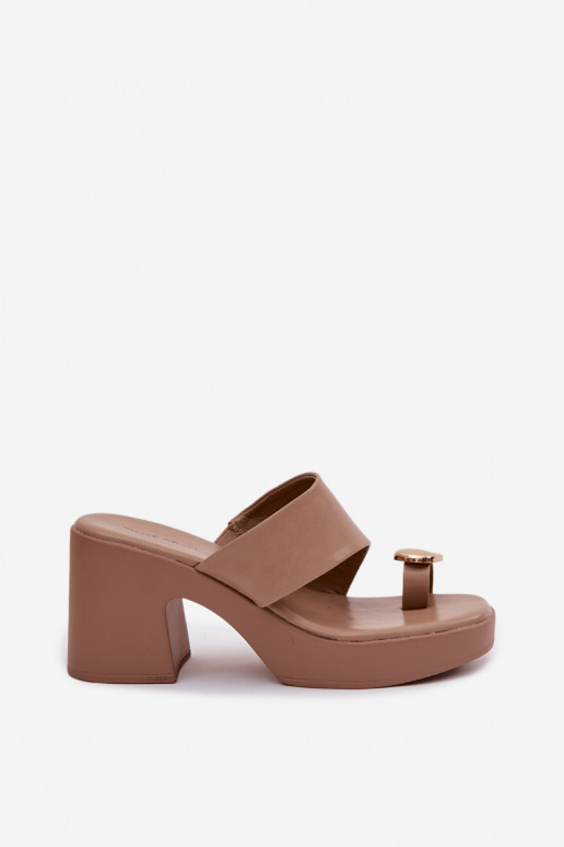 Damenhausschuhe Ermöglicht SłupkoZuym Obcasie Ze goldene Farbem Detalem Beige Sinora