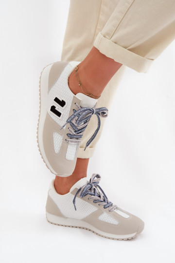 Chaussures modèle baskets Féminin Avec des décorations Laçagem couleur grise Henira