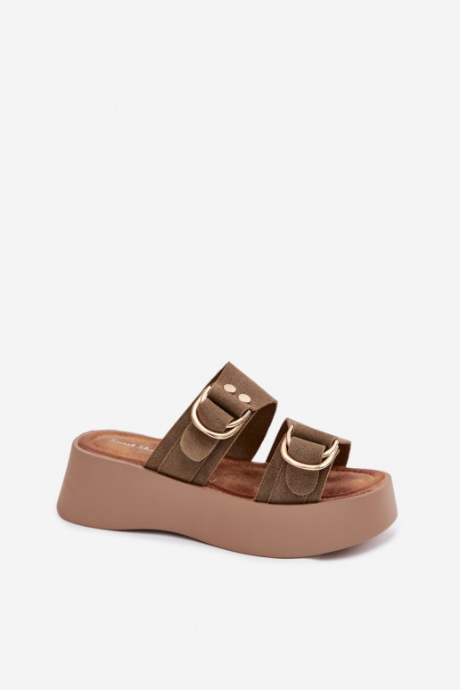 Pantoufles pour femmes avec une plateforme Ze couleur doréemi avec bouclesmi couleur verte Nelirae