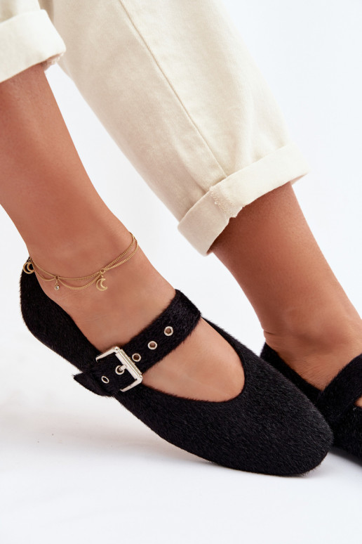 Ballerinas Feminin mit Riemen schZuarze Farbe Pamira