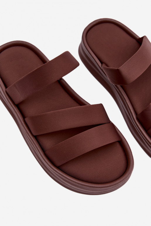 Dames platform pantoffels met bandjes in chocolade kleur Liorine