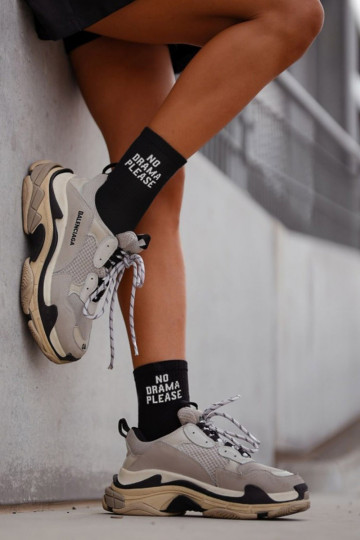 Damen Socken mit Aufschrift NO DRAMA PLEASE in Schwarz
