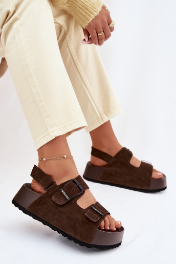Wildleder Sandalen mit Plateausohle Big Star TT274236 schokoladenfarbene Farbe