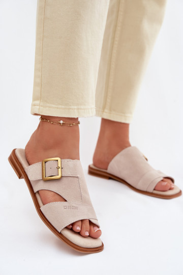 Chaussons en daim pour femmes avec larges talons et boucles Big Star TT274476 couleur sable 2