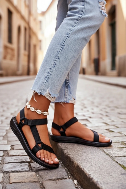 Sandales pour femmes de style sportif avec fermetures adhésives de couleur noir Vilari