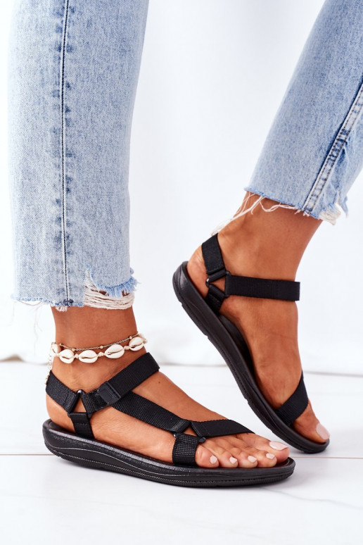 Sandales pour femmes de style sportif avec fermetures adhésives de couleur noir Vilari