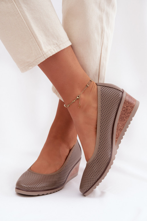 chaussures Féminin avec une plateforme Vinceza 58629 beige