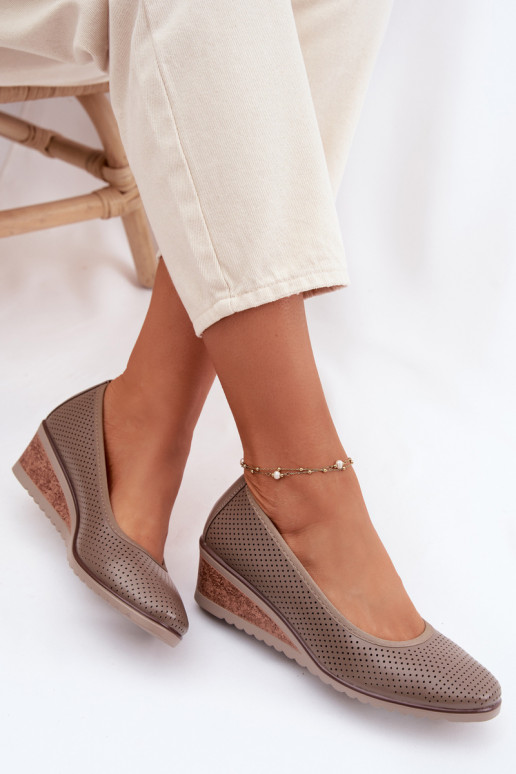 chaussures Féminin avec une plateforme Vinceza 58629 beige