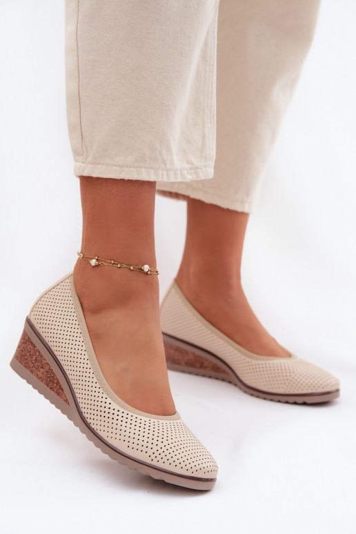 chaussures Féminin avec une plateforme Vinceza 58629 couleur ivoire