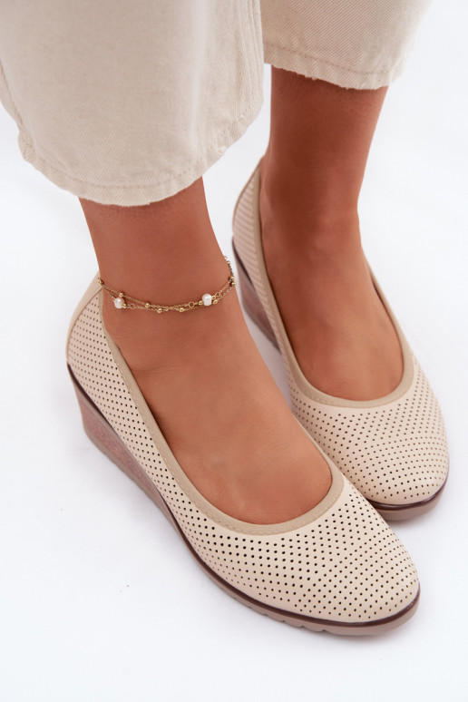 chaussures Féminin avec une plateforme Vinceza 58629 couleur ivoire