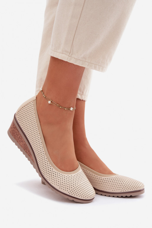 Schuhe Feminin mit einer Plattform Vinceza 58629 elfenbeinfarbe