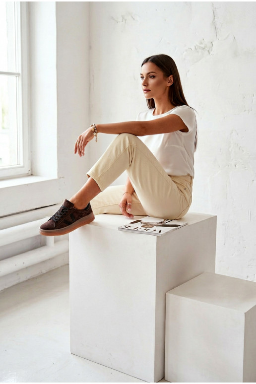 Chaussures modèle baskets FémininActivéturalnego en daimu avec une plateforme Vinceza 79597 marron