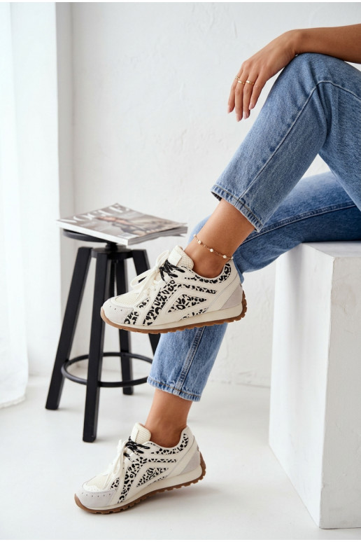 Haut aus INildleder Sneakers Stilvollllschuhe Feminin Big Star TT274548 Zueiße Farbe