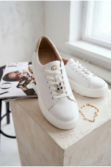 Peau Chaussures modèle baskets Féminin avec une plateformePrzypinką Vinceza 39973 couleur blanche 2