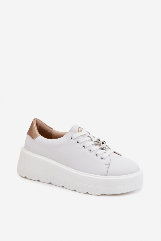 Peau Chaussures modèle baskets Féminin avec une plateformePrzypinką Vinceza 39973 couleur blanche