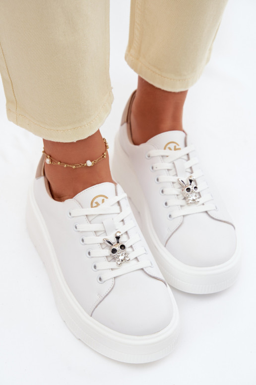 Peau Chaussures modèle baskets Féminin avec une plateformePrzypinką Vinceza 39973 couleur blanche