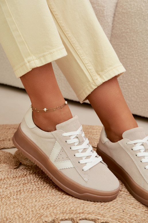 Vinceza 79597 dames sportieve schoenen van natuurlijk suède met plateau in zand