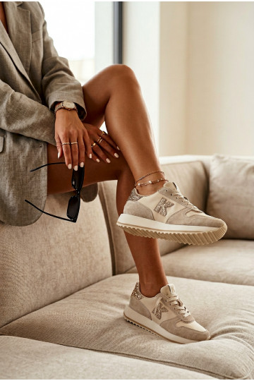 Peau en daim Chaussures modèle baskets Féminin avec une plateforme Kobbo 100103 beige