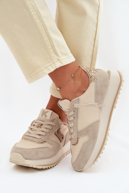 Haut aus INildleder Sneakers Stilvollllschuhe Feminin mit einer Plattform Kobbo 100103 Beige