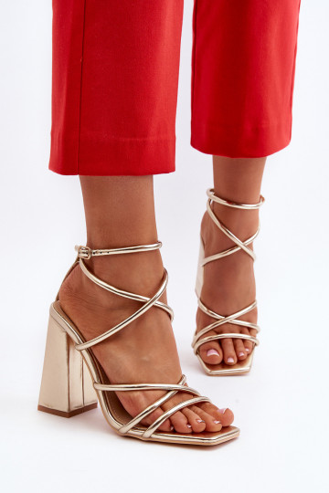 À la mode Sandales à talons hauts couleur dorée Josette