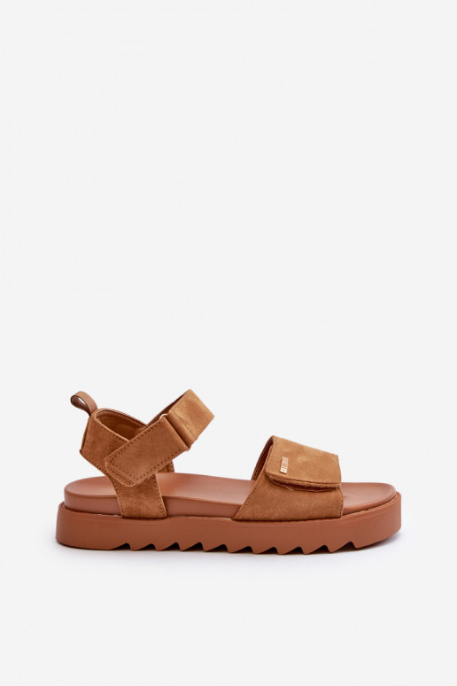 Feminin INildledersandalen mit einer Plattform Big Star NN274705 braune Farbe