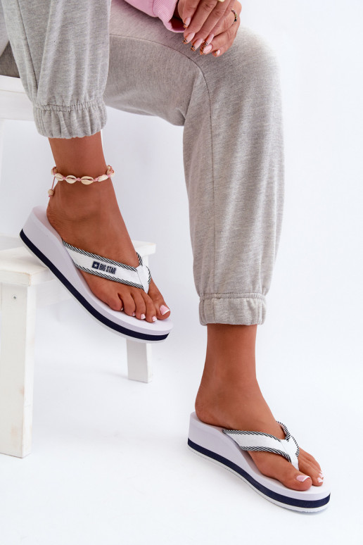 Hausschuhe Hausschuhe Feminin mit einer Plattform Big Star NN274A726 Zueiße Farbe