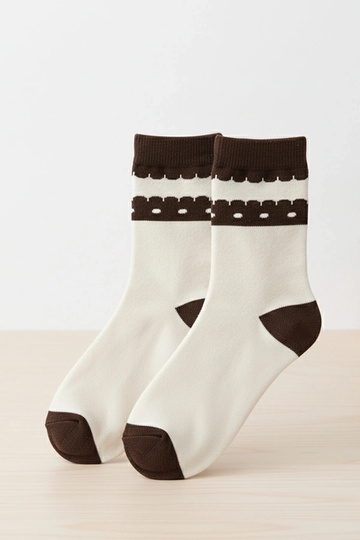 Sandfarbene warme Socken...