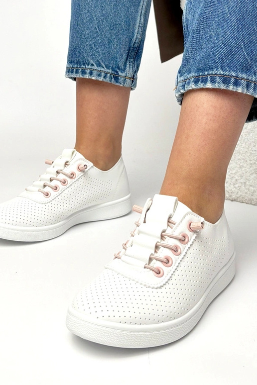 Witte instap perforatiesportschoenen...