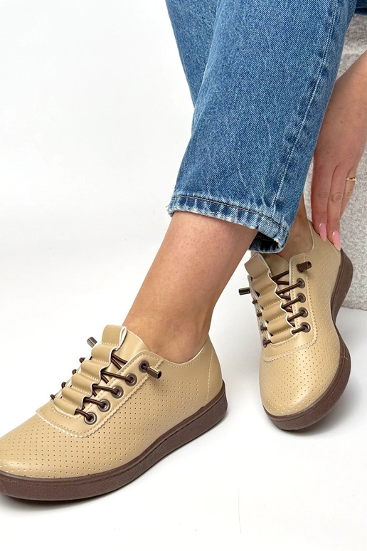 Zandkleurige instap...