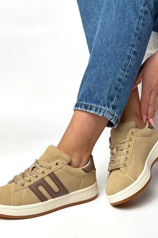 Baskets quotidiennes couleur sable...