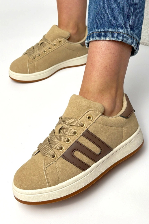 Baskets quotidiennes couleur sable...